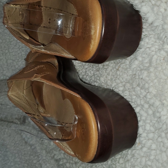 Ariat tan leather open toe sandals embroidered - Picture 5 of 8